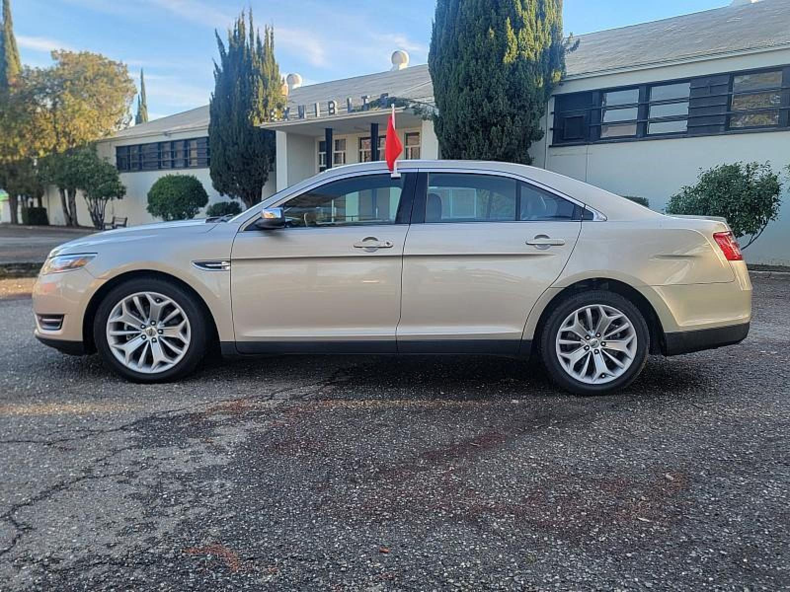 2018 GOLD /Black Ford Taurus (1FAHP2F82JG) with an V6 3.5 Liter engine, Automatic 6-Spd w/SelectShift transmission, located at 246 E Walker St., Orland, 95963, (530) 865-5800, 39.747589, -122.178398 - Photo #3