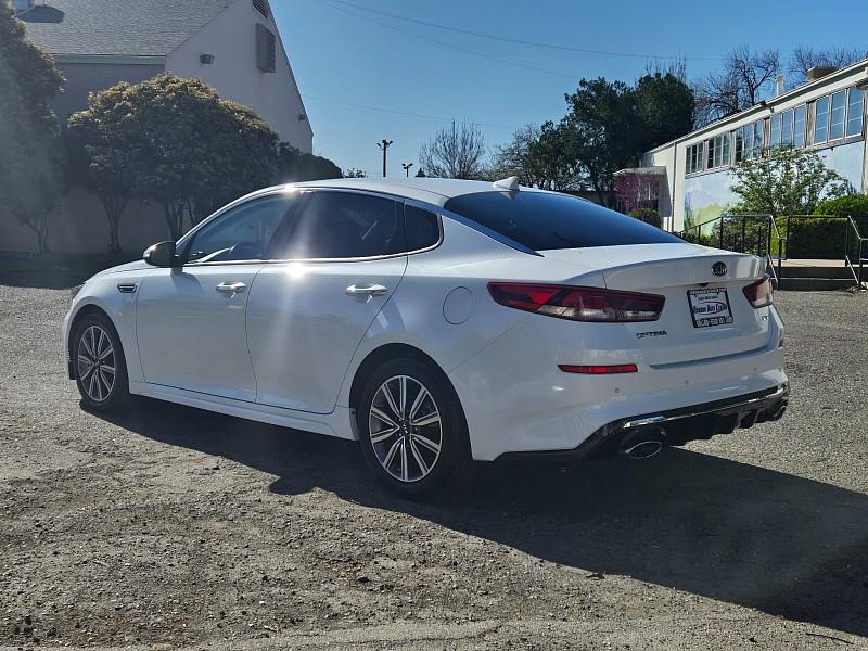 2019 WHITE Kia Optima (5XXGU4L17KG) with an 4-Cyl Turbo 1.6 Liter engine, Automatic 7-Spd Dual-Clutch w/H-Matic transmission, located at 246 E Walker St., Orland, 95963, (530) 865-5800, 39.747589, -122.178398 - Photo #4