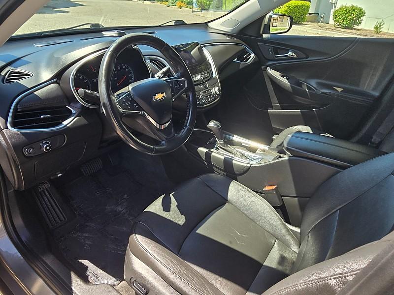 2020 GRAY Chevrolet Malibu (1G1ZD5STXLF) with an 4-Cyl Turbo 1.5 Liter engine, Automatic CVT transmission, located at 246 E Walker St., Orland, 95963, (530) 865-5800, 39.747589, -122.178398 - Photo #10