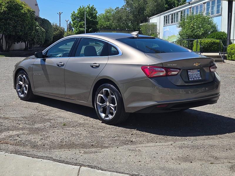 2020 GRAY Chevrolet Malibu (1G1ZD5STXLF) with an 4-Cyl Turbo 1.5 Liter engine, Automatic CVT transmission, located at 246 E Walker St., Orland, 95963, (530) 865-5800, 39.747589, -122.178398 - Photo #4