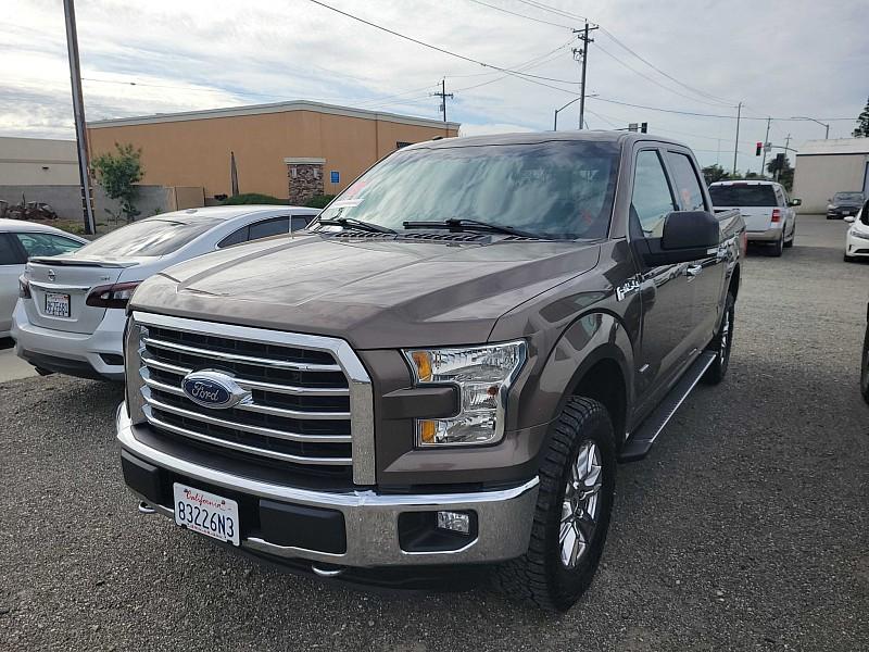 photo of 2016 Ford F-150 4WD SuperCrew XLT 5 1/2