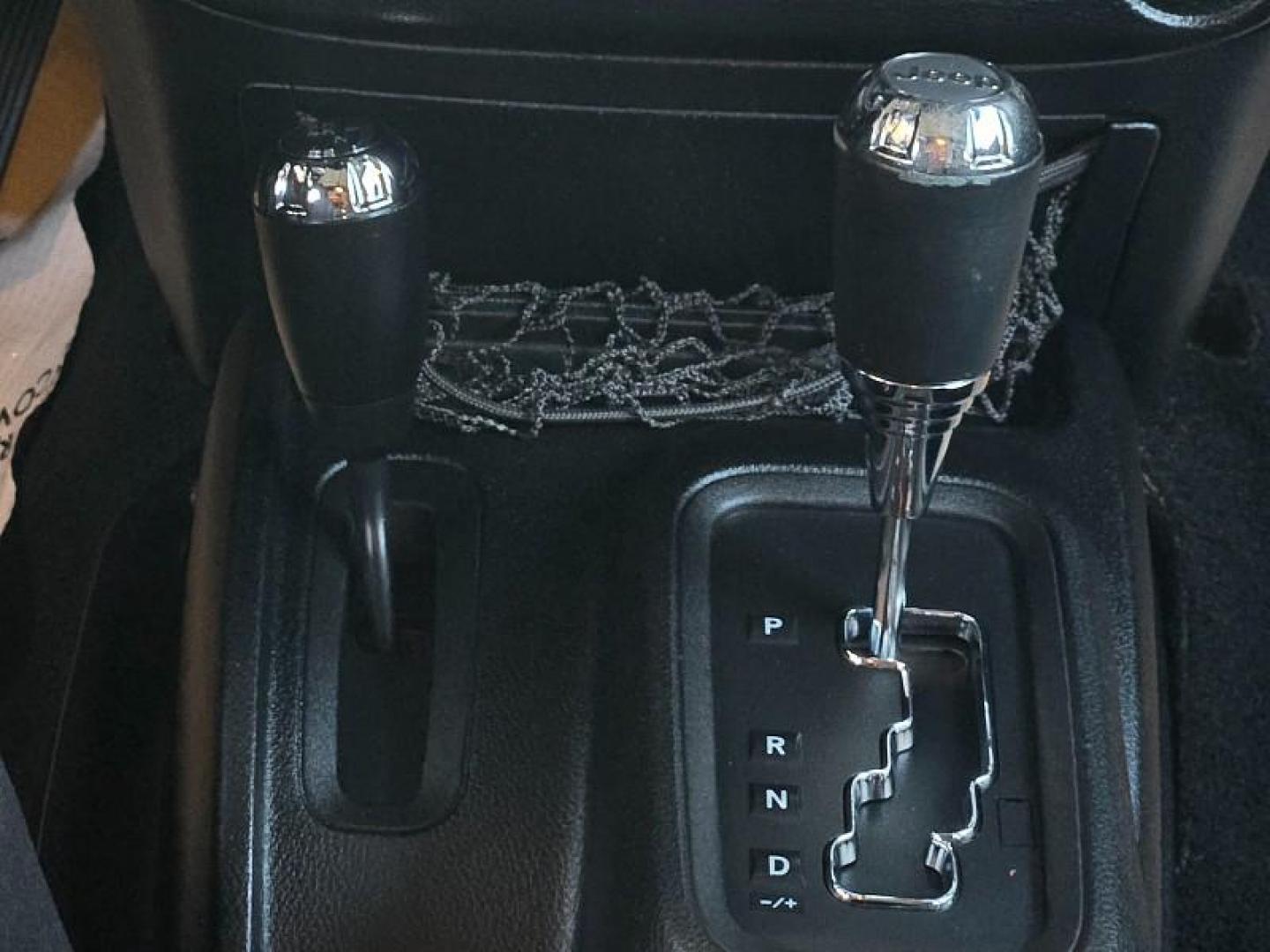 2013 BLACK Jeep Wrangler Unlimited (1C4BJWDG4DL) with an V6 3.6 Liter engine, Automatic 5-Spd transmission, located at 246 E Walker St., Orland, 95963, (530) 865-5800, 39.747589, -122.178398 - Photo#24